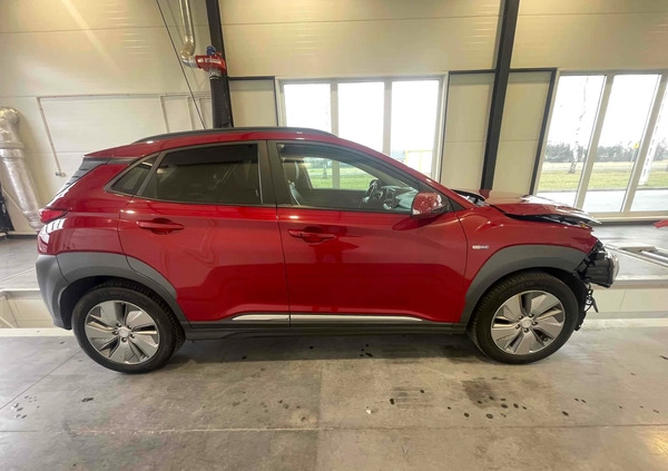 Hyundai Kona cena 64900 przebieg: 74850, rok produkcji 2019 z Człopa małe 232